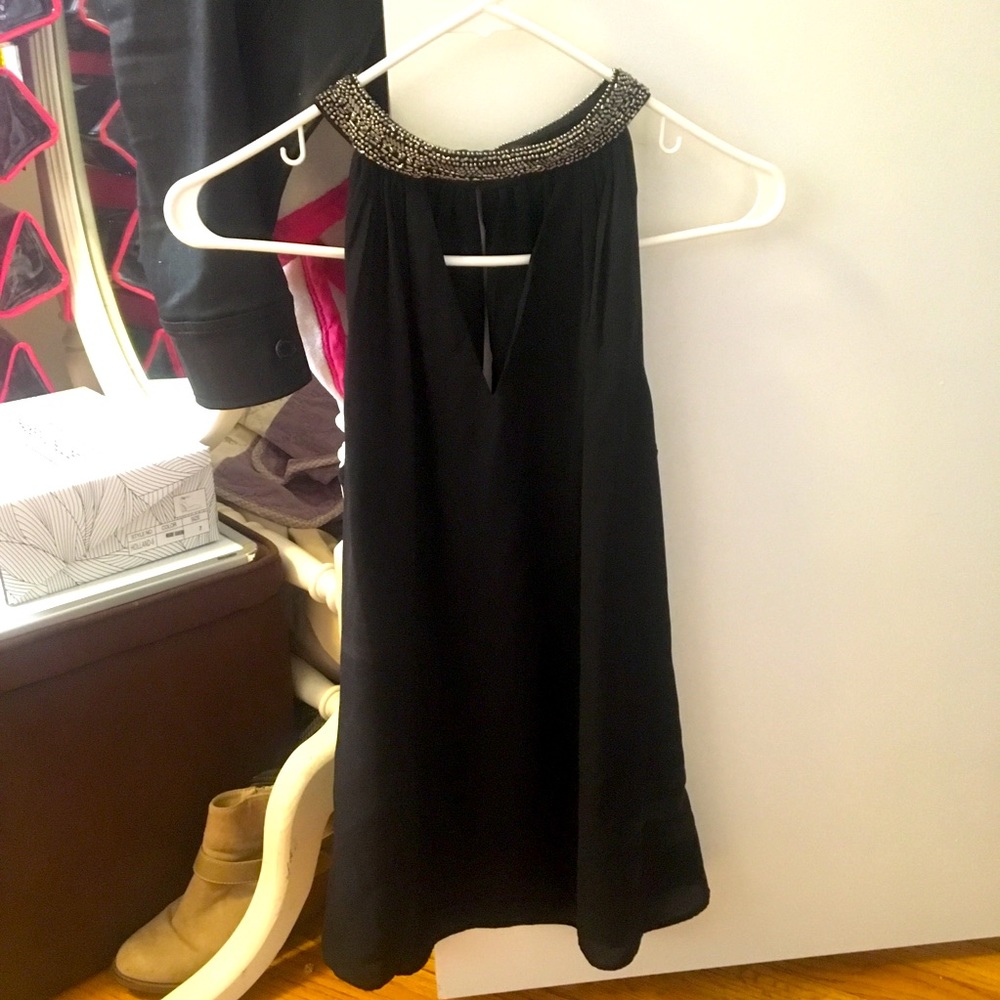 GORGEOUS WHITE HOUSE BLACK MARKET TOP!!!🤩🖤